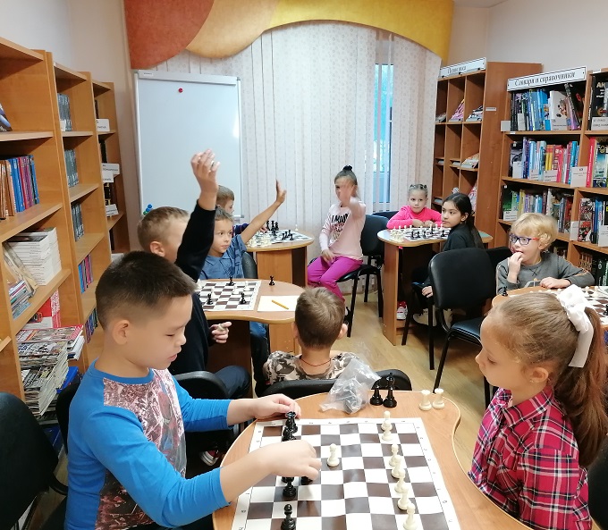 Уроки шахмат для детей «Лабиринты шахмат»